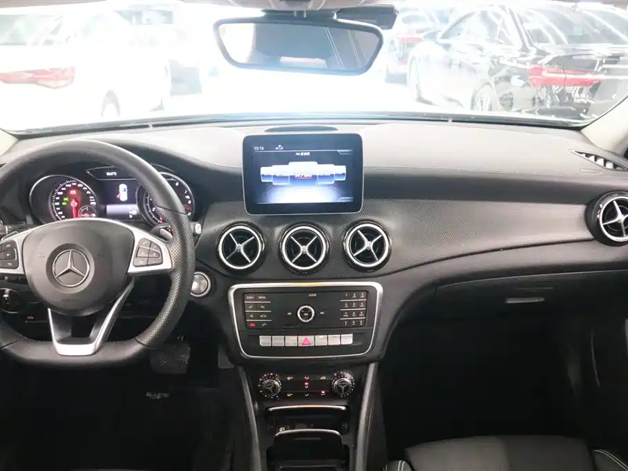 Mercedes-Benz GLA 2019