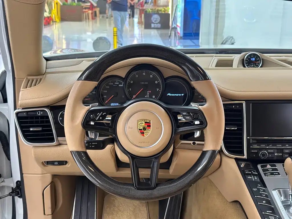 Porsche Panamera 2014 — фото 17