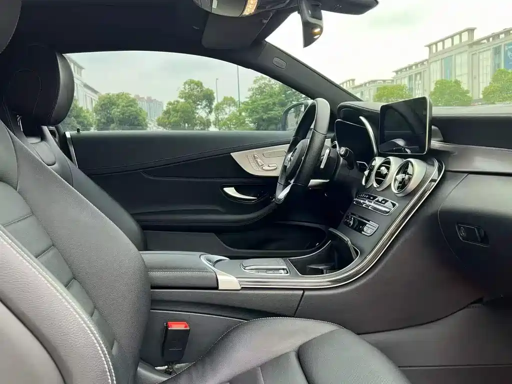 Mercedes-Benz C-Class 2021