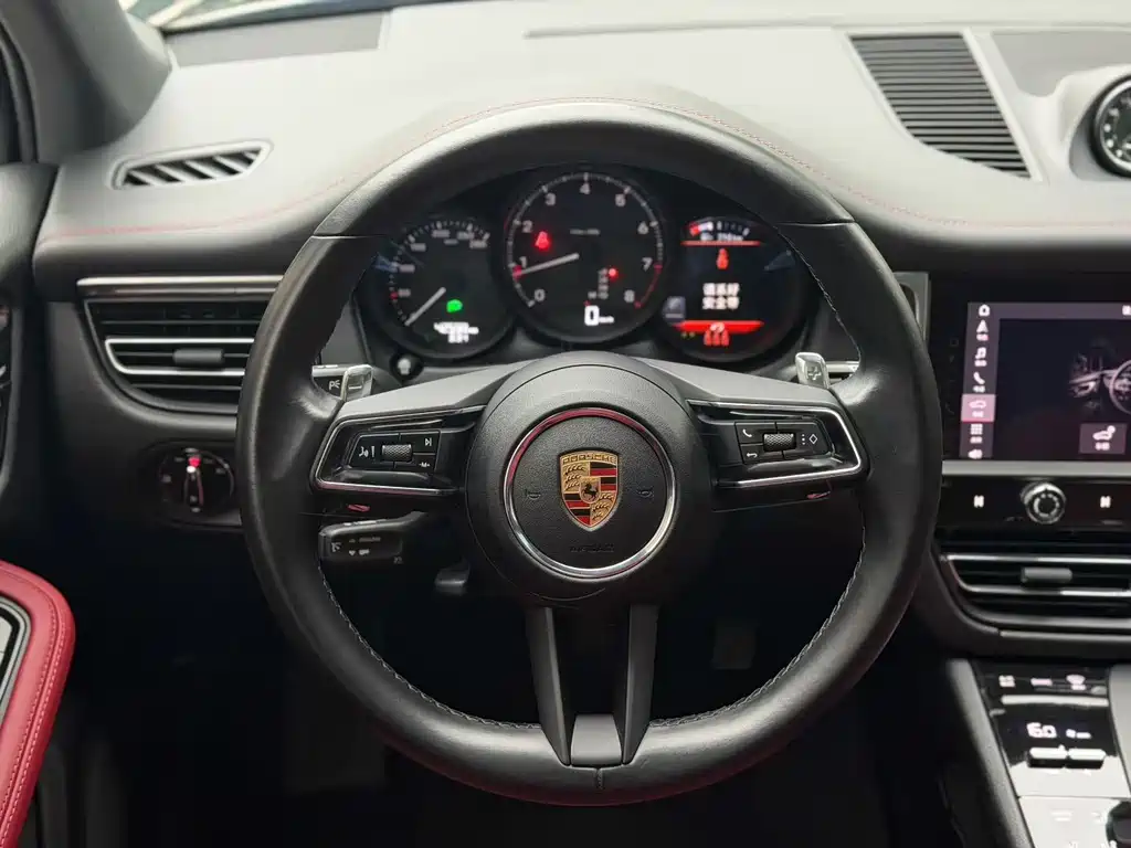 Porsche Macan 2022