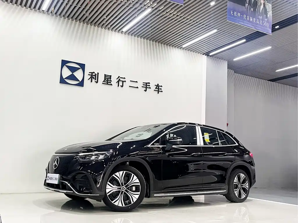 Mercedes-Benz EQE SUV 2025