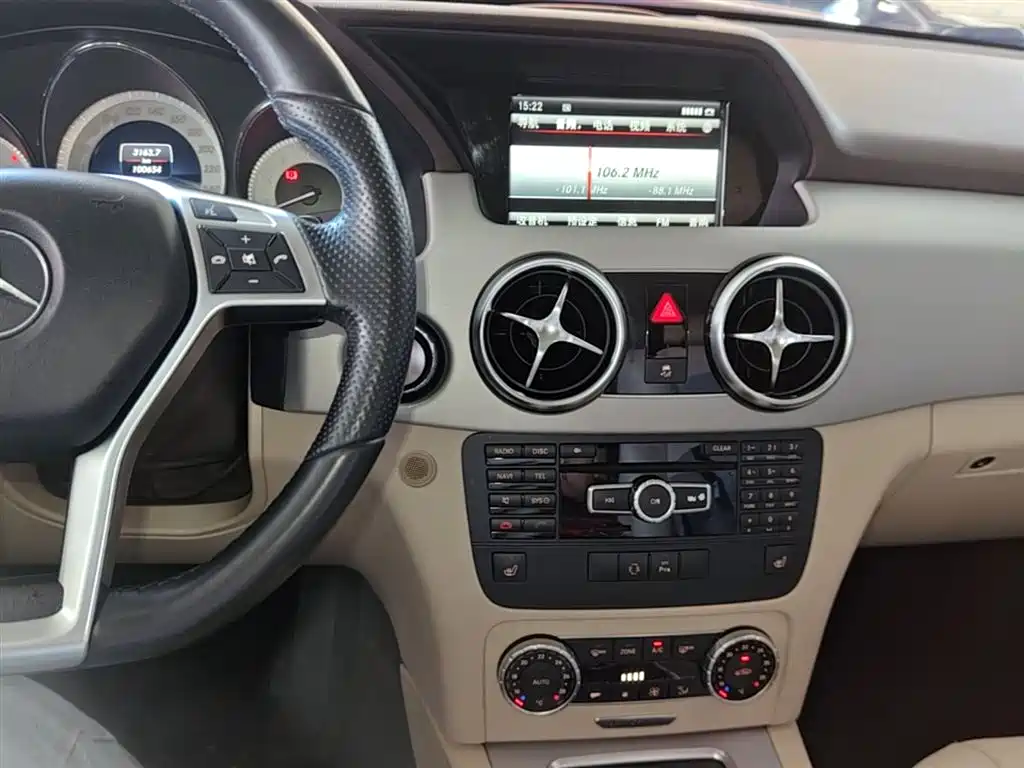 Mercedes-Benz GLK-Class 2015 — фото 13