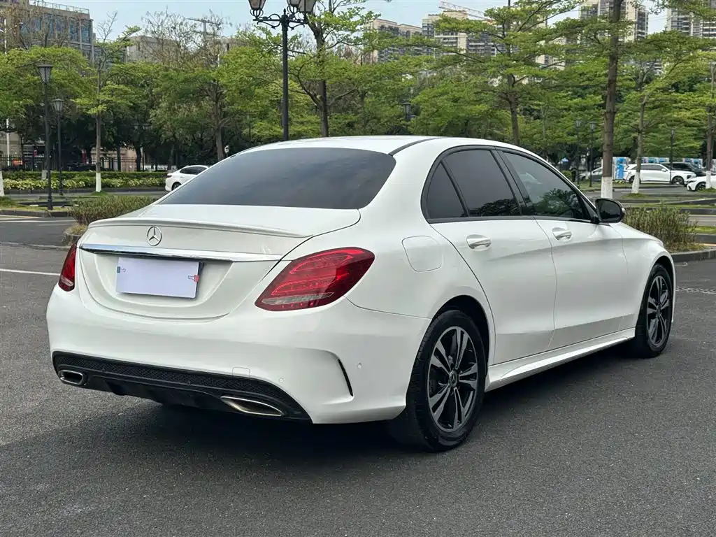 Mercedes-Benz C-Class 2018 — фото 16