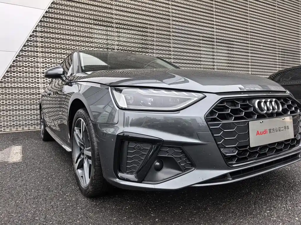 Audi A4L 2021 — фото 16