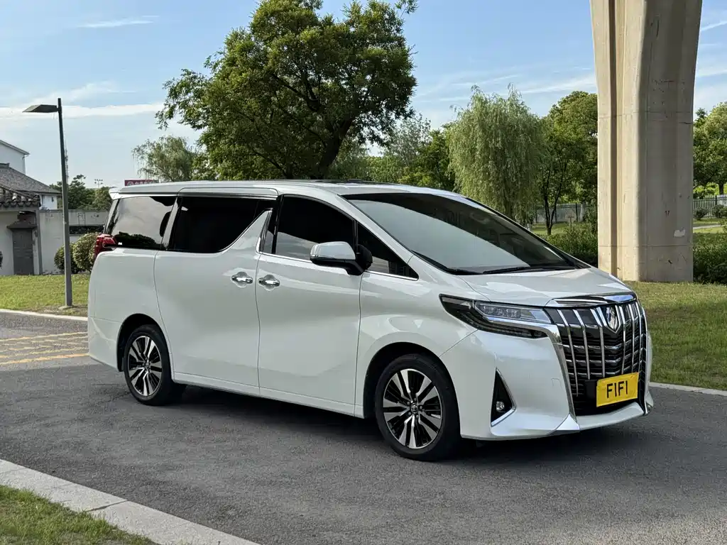 Toyota Alphard 2019 — фото 4