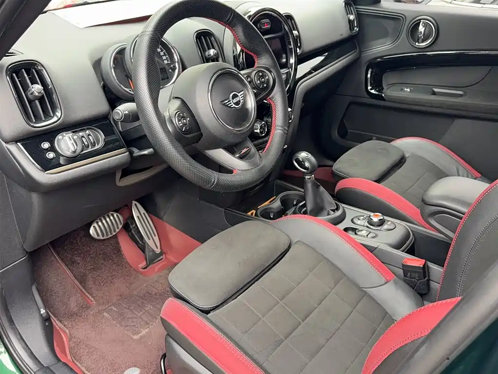 MINI Countryman 2019 — фото 17