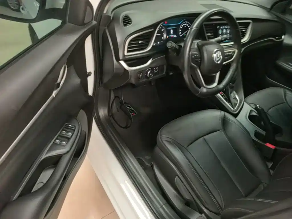 Buick Excelle 2019 — фото 16
