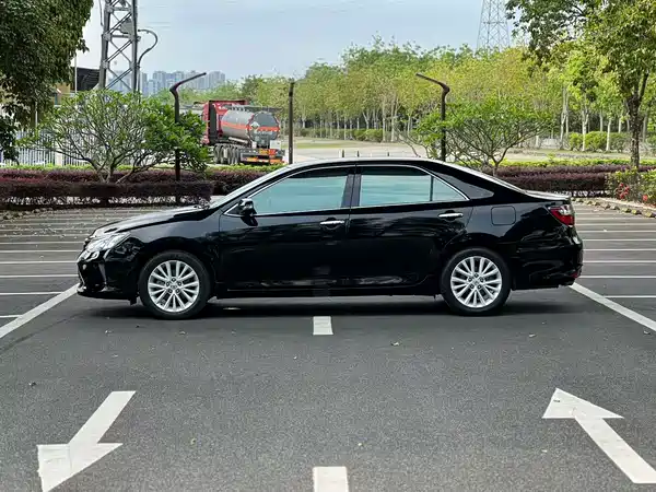 Toyota Camry 2015