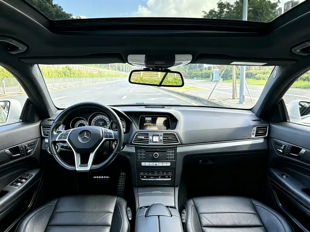 Mercedes-Benz E-Class 2017 — фото 15