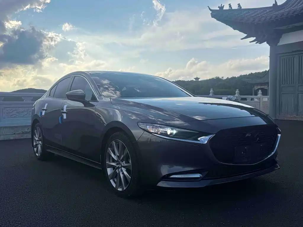 Mazda 3 Axela 2021
