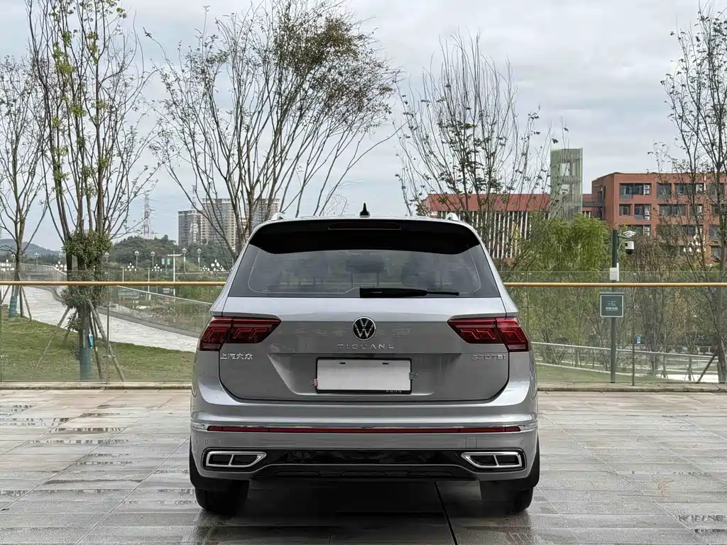 Volkswagen Tiguan L 2022 — фото 18