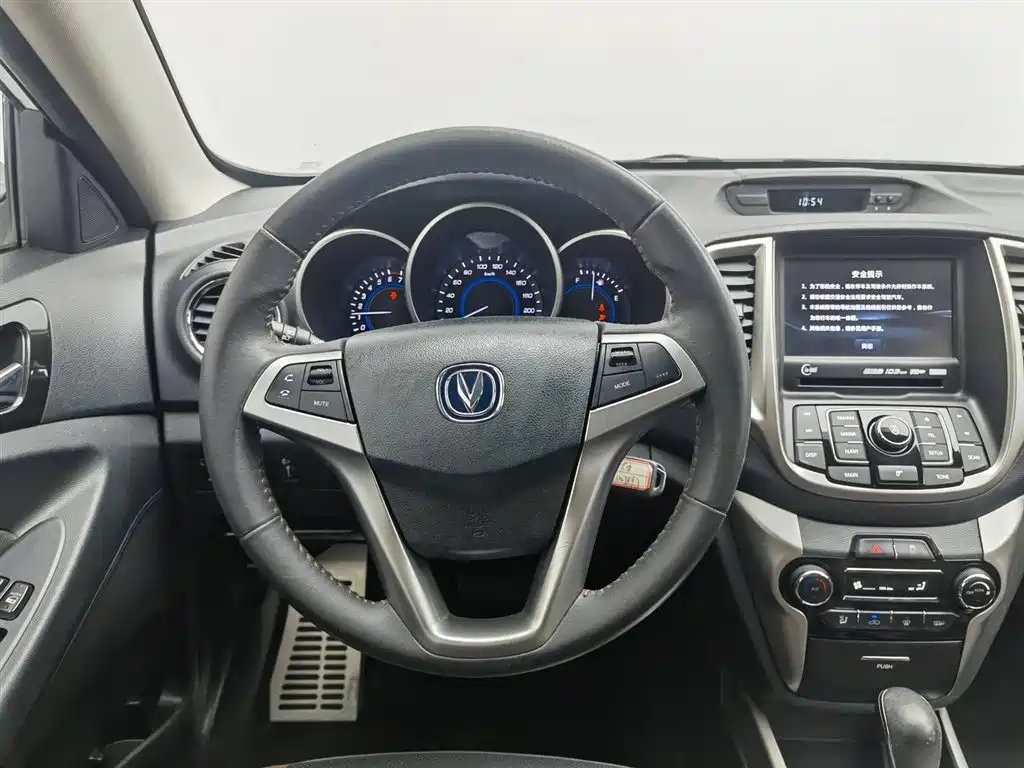 Changan Eado XT 2016 — фото 11
