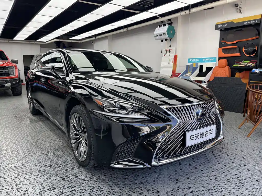Lexus LS 2018 — фото 3