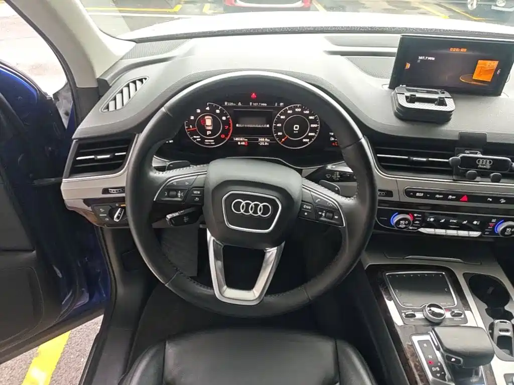 Audi Q7 2016 — фото 11