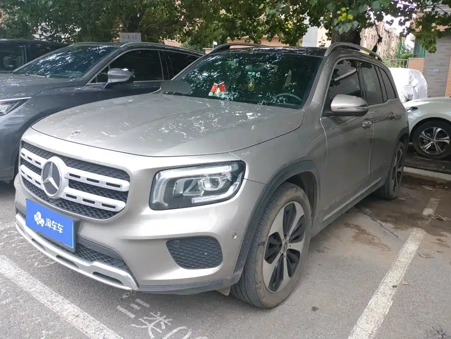 Mercedes-Benz GLB 2023