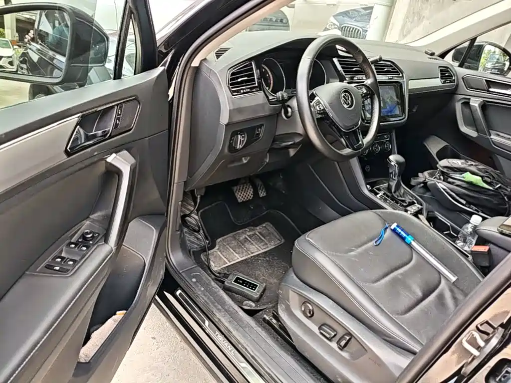 Volkswagen Tiguan L 2021 — фото 16