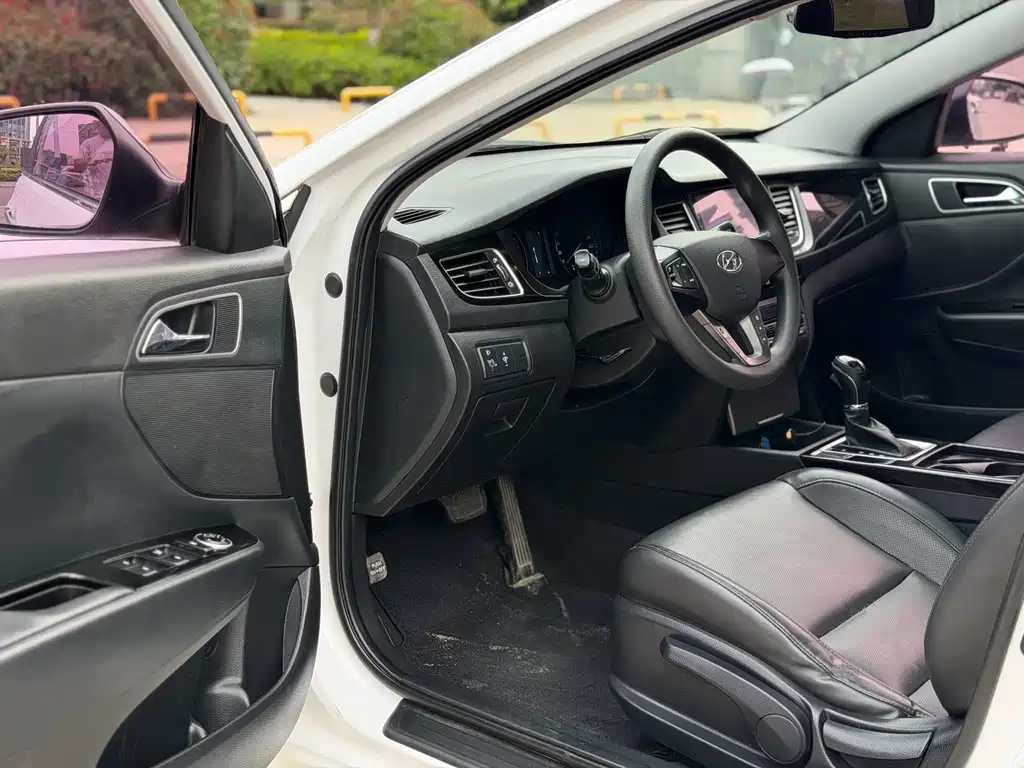 Hyundai Mistra 2016 — фото 4