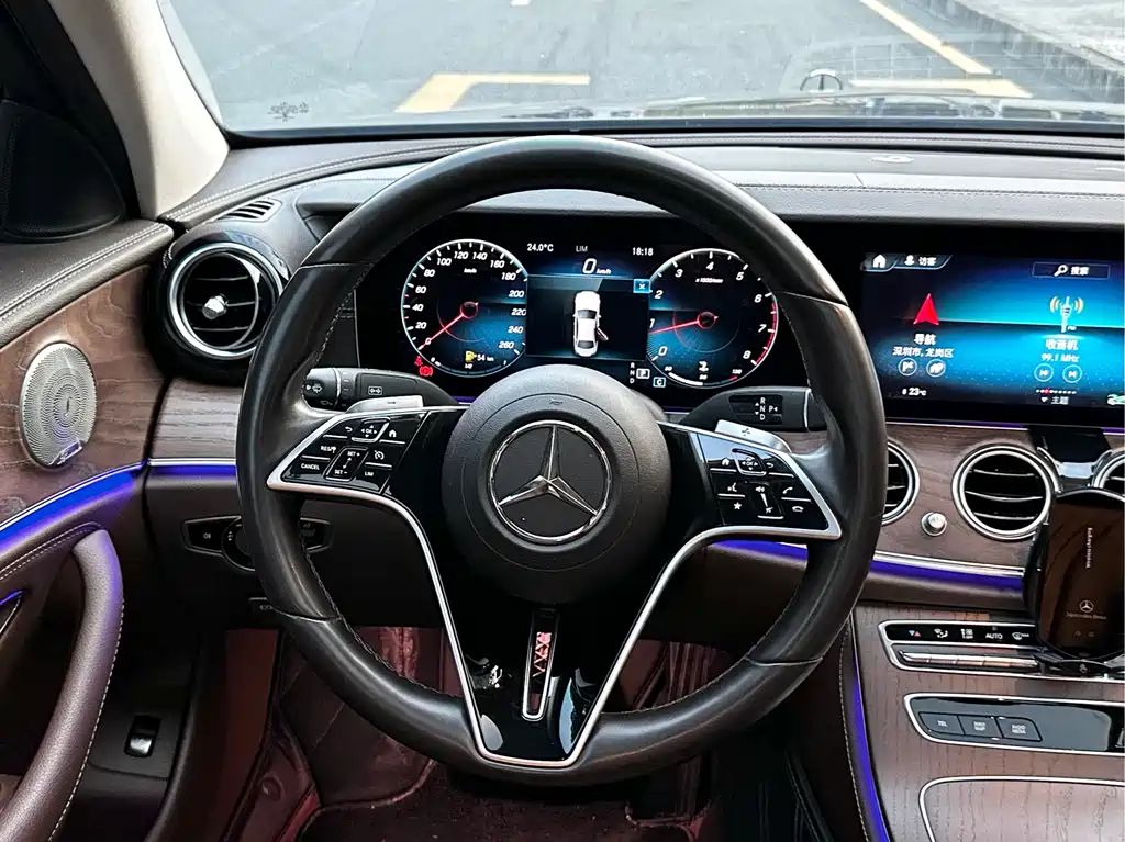 Mercedes-Benz E-Class 2022 — фото 14