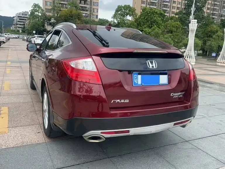 Honda Crosstour 2015 — фото 5