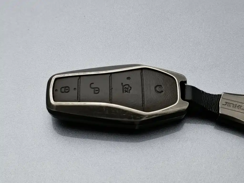 BYD Sealion 05 DM-i 2025 — фото 19