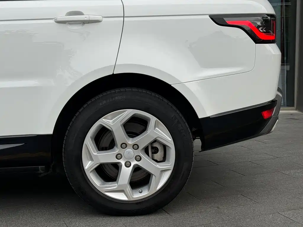 Land Rover Sport PHEV 2019 — фото 10