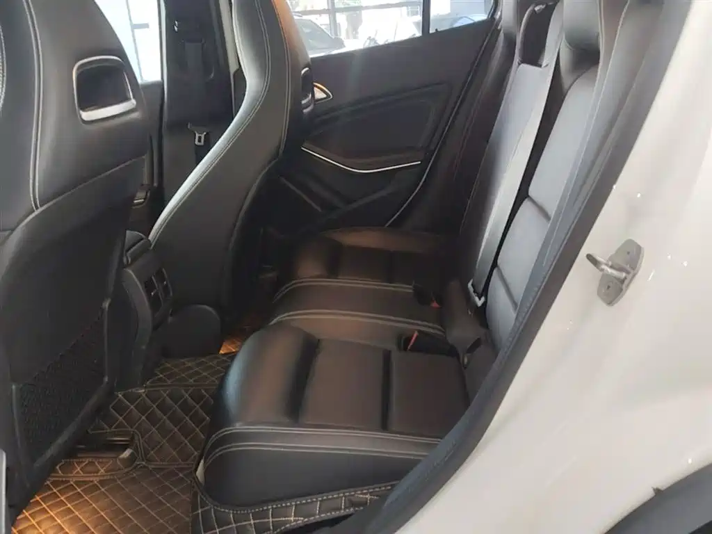 Mercedes-Benz GLA 2019 — фото 13