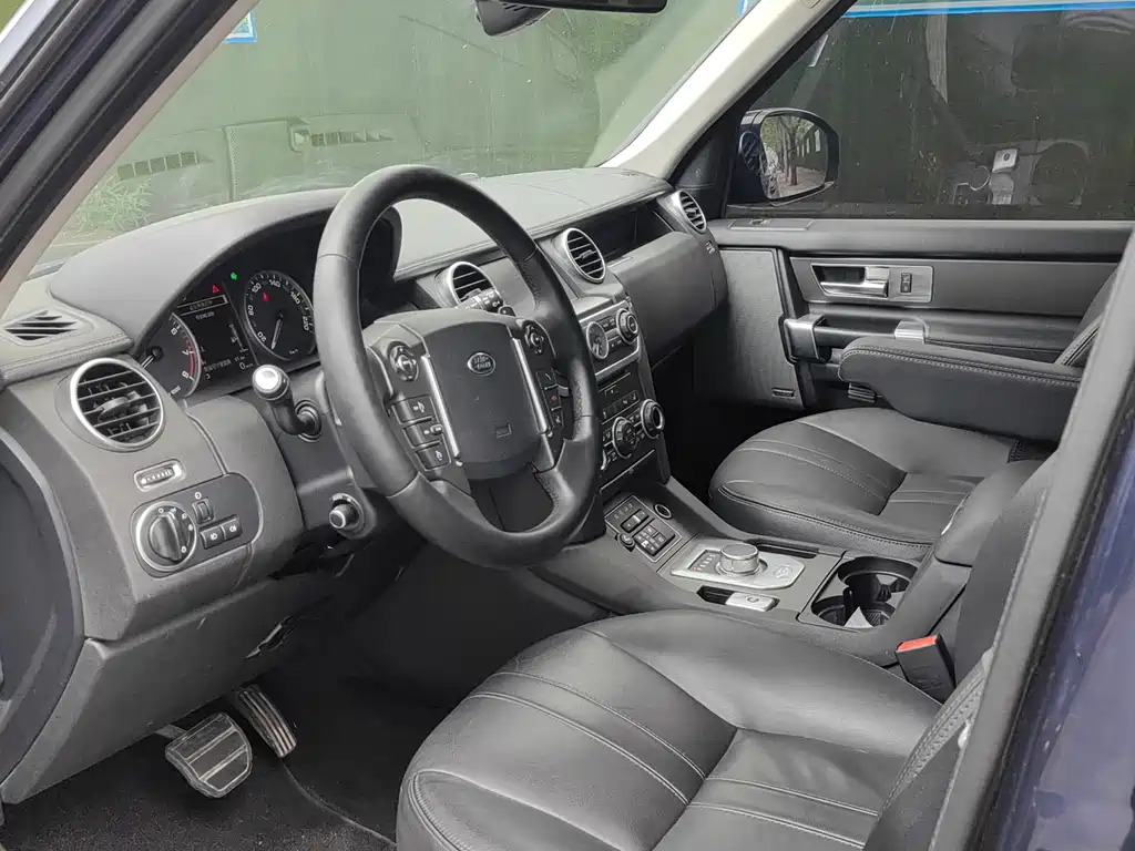 Land Rover Discovery 2016 — фото 3