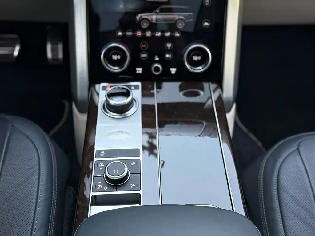 Land Rover Range Rover 2021 — фото 13