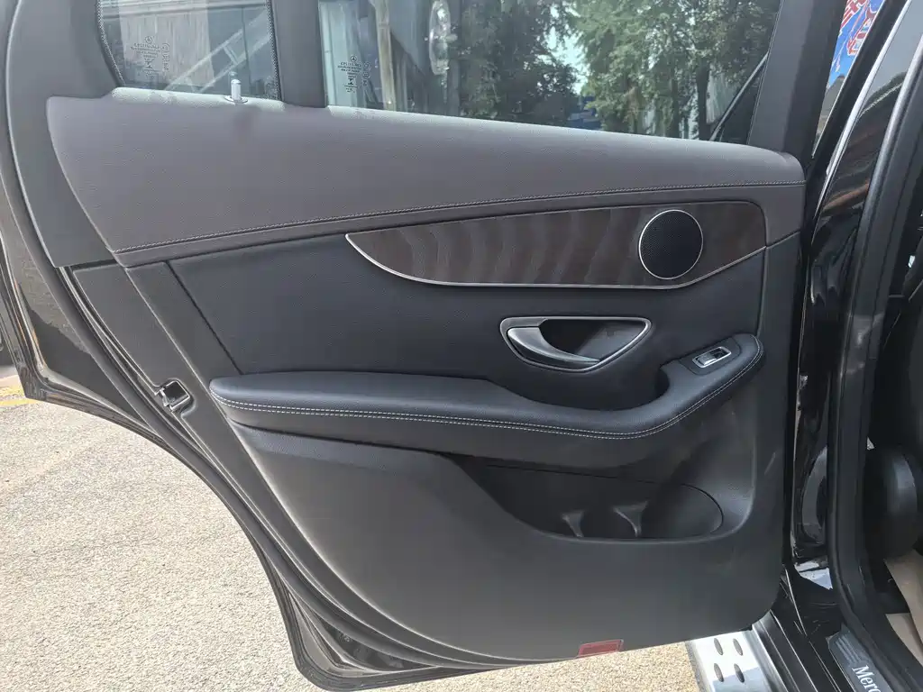 Mercedes-Benz GLC 2023 — фото 14