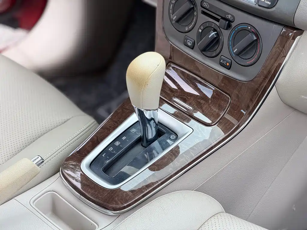 Nissan Sylphy 2013 — фото 21