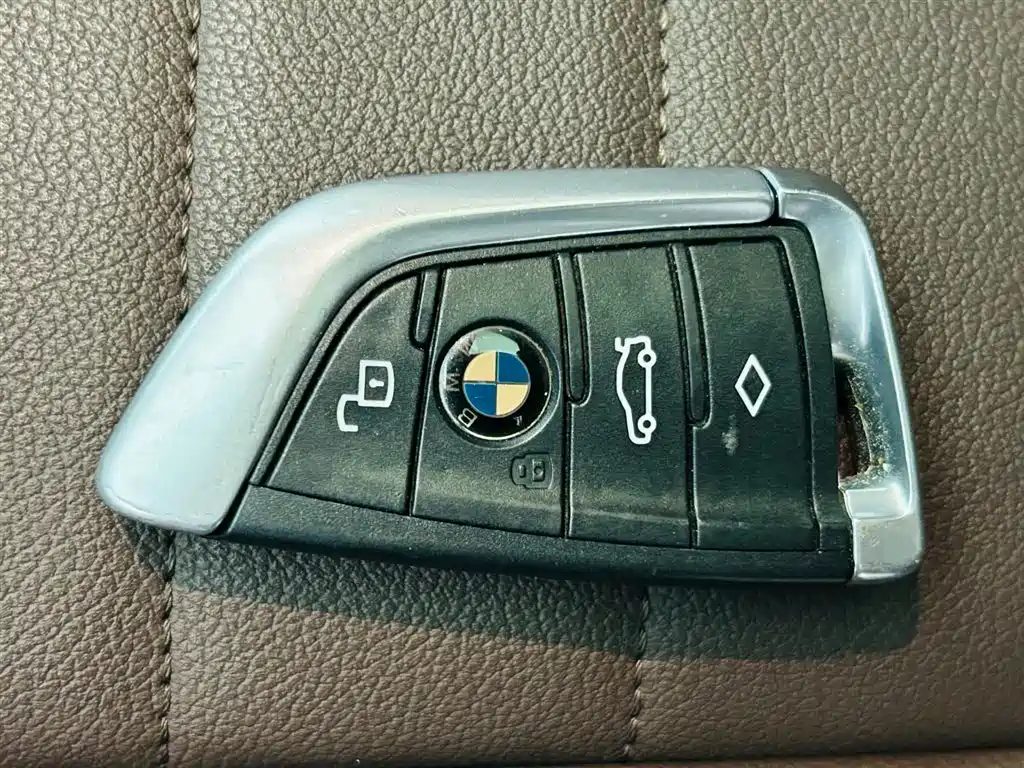 BMW 3 Series 2020 — фото 13