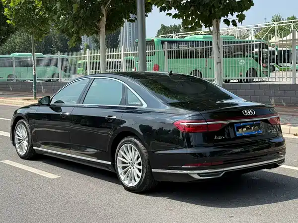 Audi A8 2021