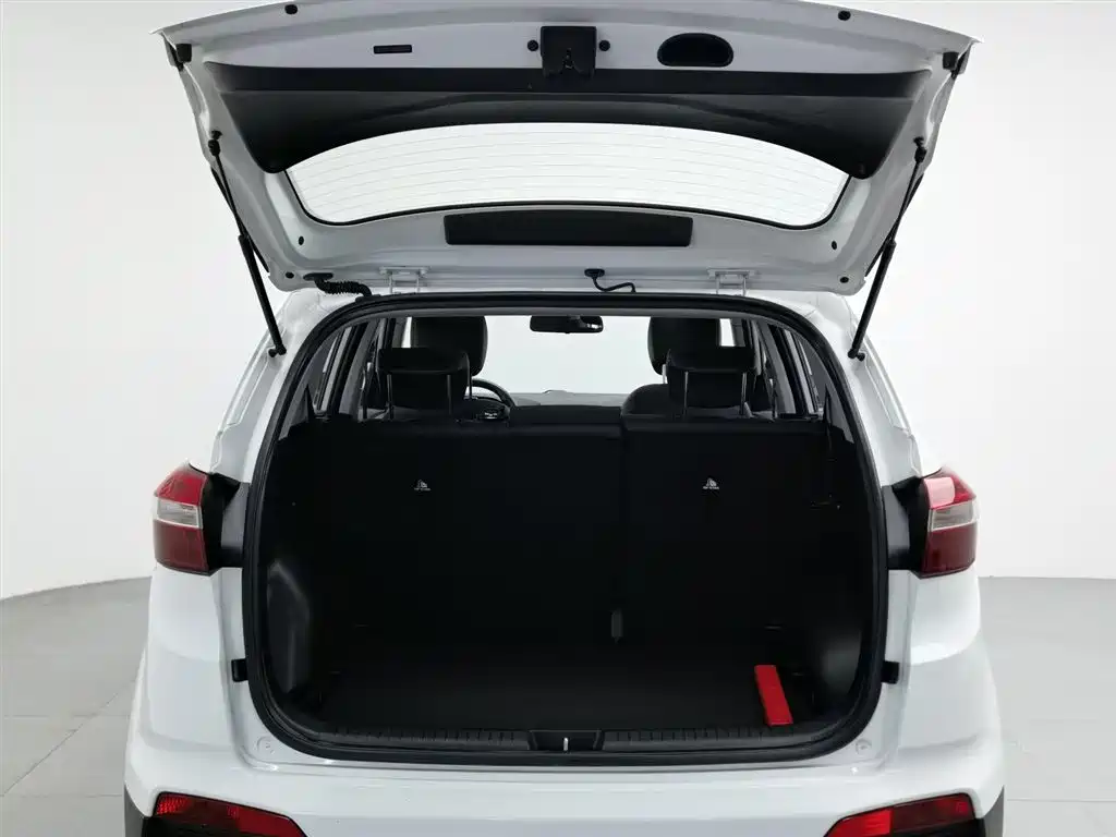 Hyundai ix25 2016 — фото 16