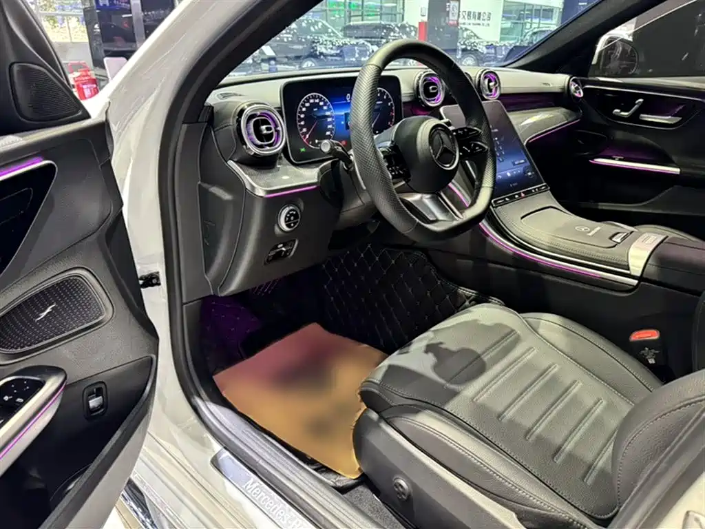 Mercedes-Benz C-Class 2025 — фото 21
