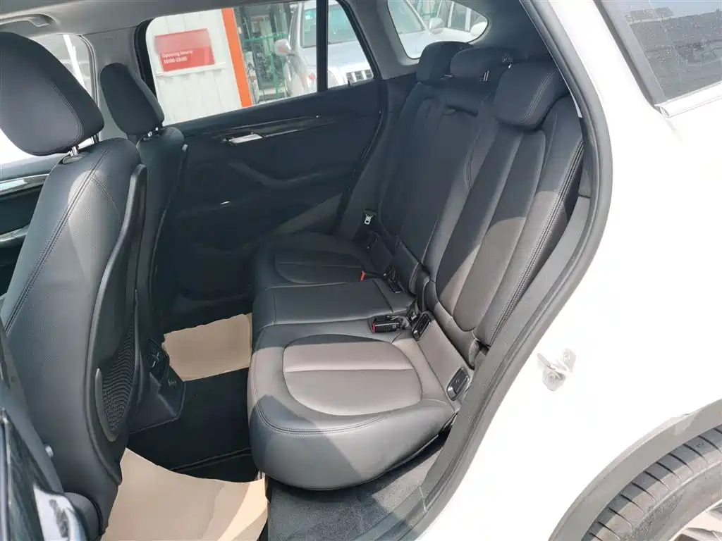 BMW X1 2018 — фото 13