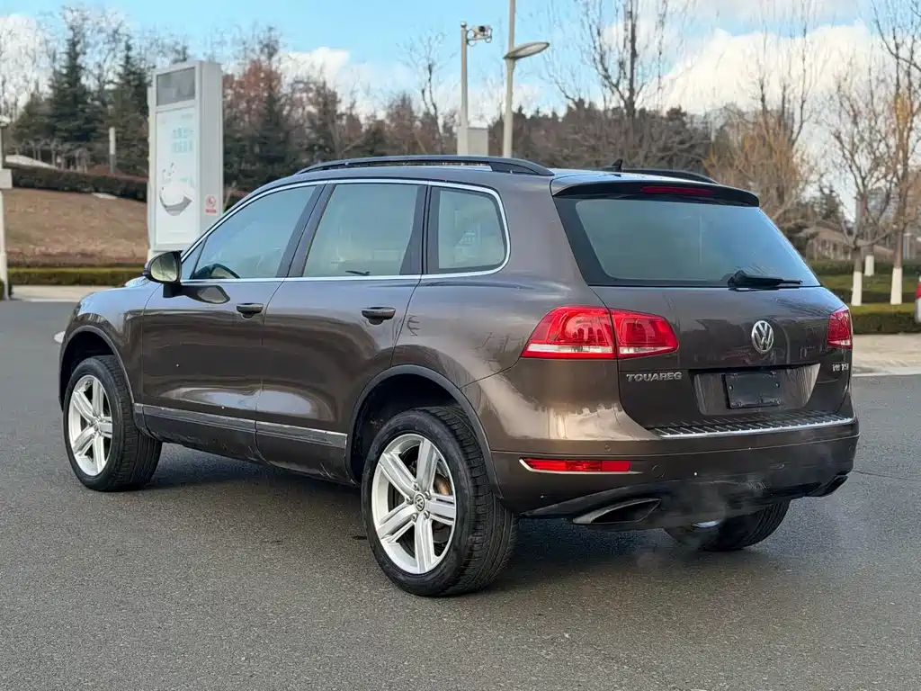 Volkswagen Touareg 2015 — фото 3