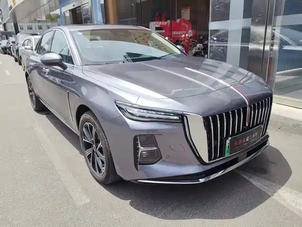 Hongqi H5 PHEV 2025