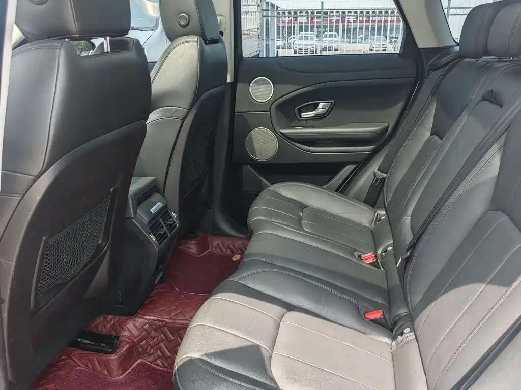 Land Rover Evoque 2017 — фото 12
