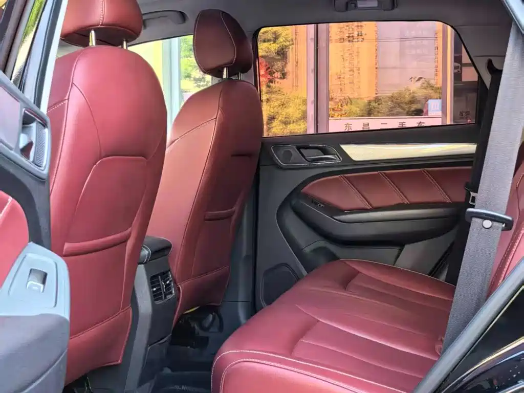 Roewe RX5 2017 — фото 4