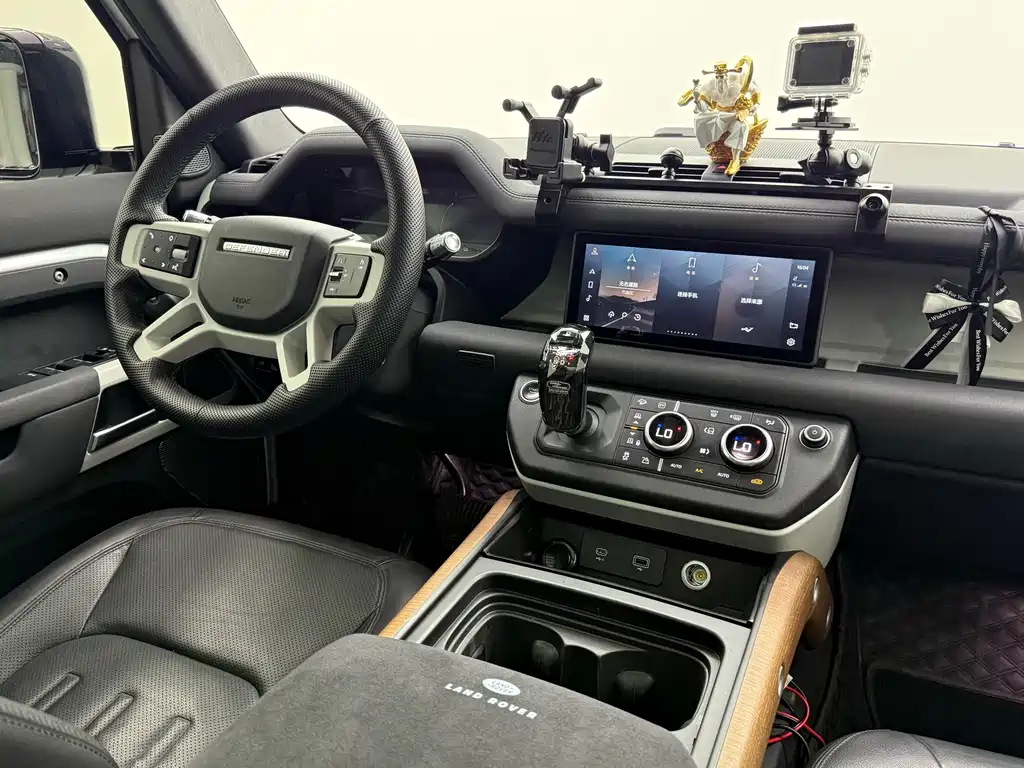 Land Rover Defender EV 2021 — фото 19