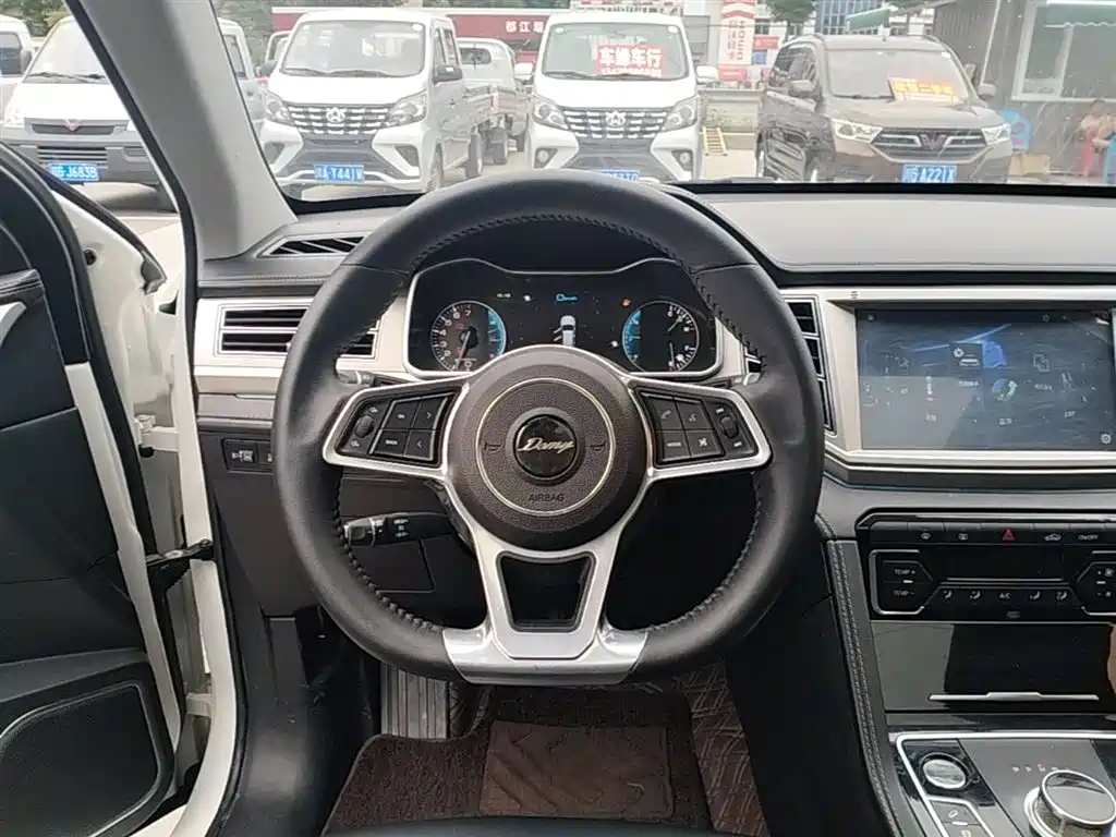 Zotye X7 2018 — фото 11