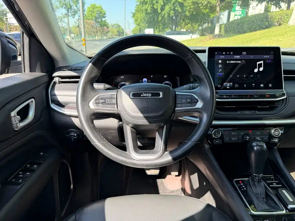 Jeep Compass 2021 — фото 14
