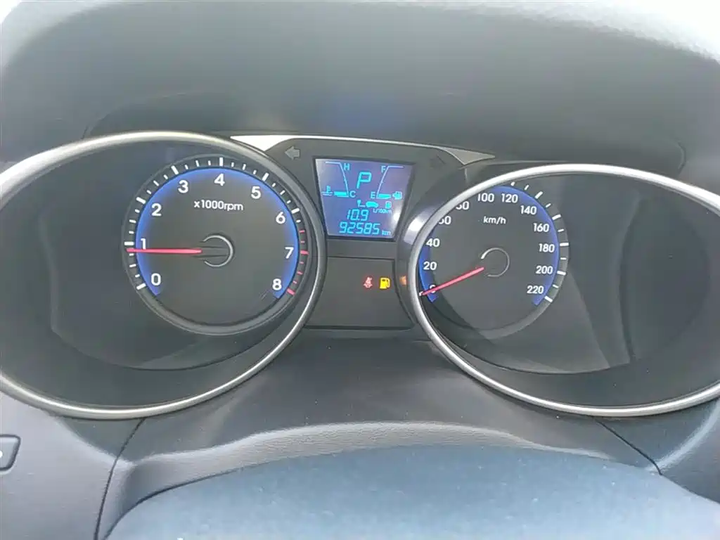 Hyundai ix35 2016 — фото 12