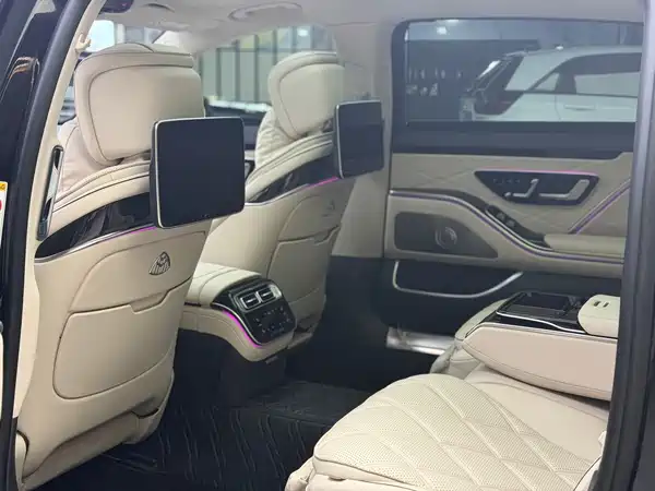 Mercedes-Benz Maybach S-Class 2025