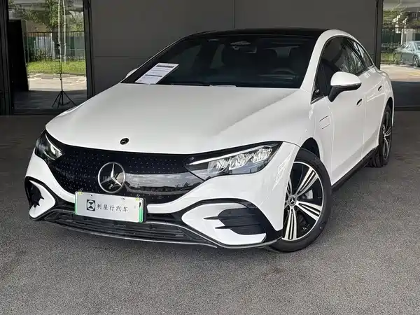 Mercedes-Benz EQE 2025