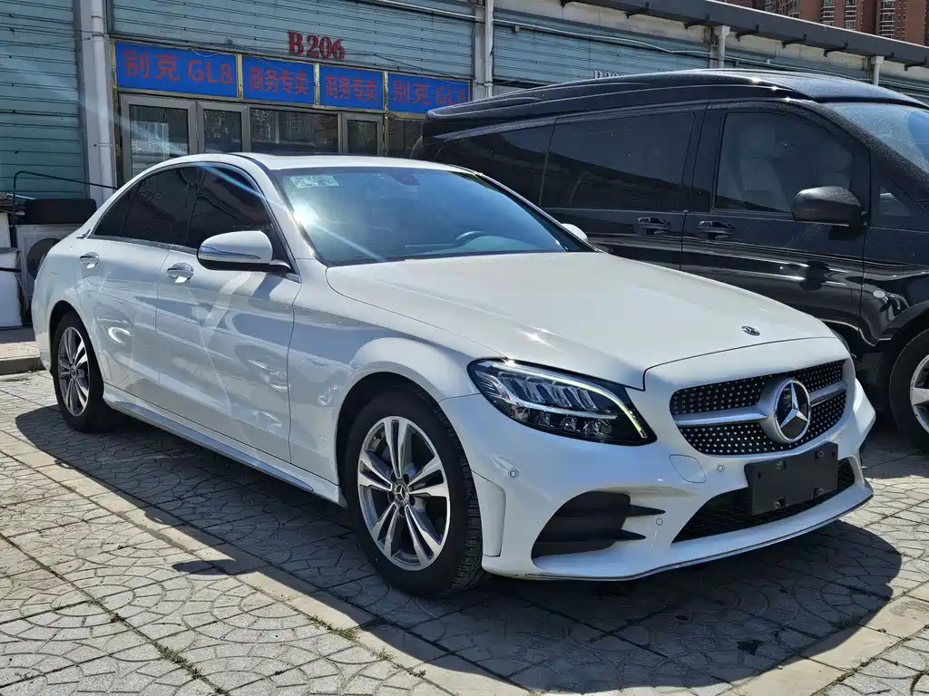Mercedes-Benz C-Class 2019 — фото 2