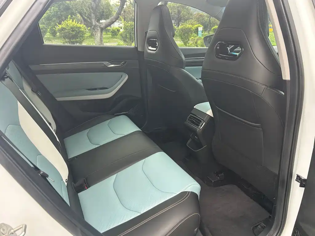 Geely Emgrand S 2022 — фото 13