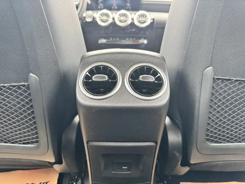 Mercedes-Benz A-Class 2023 — фото 21