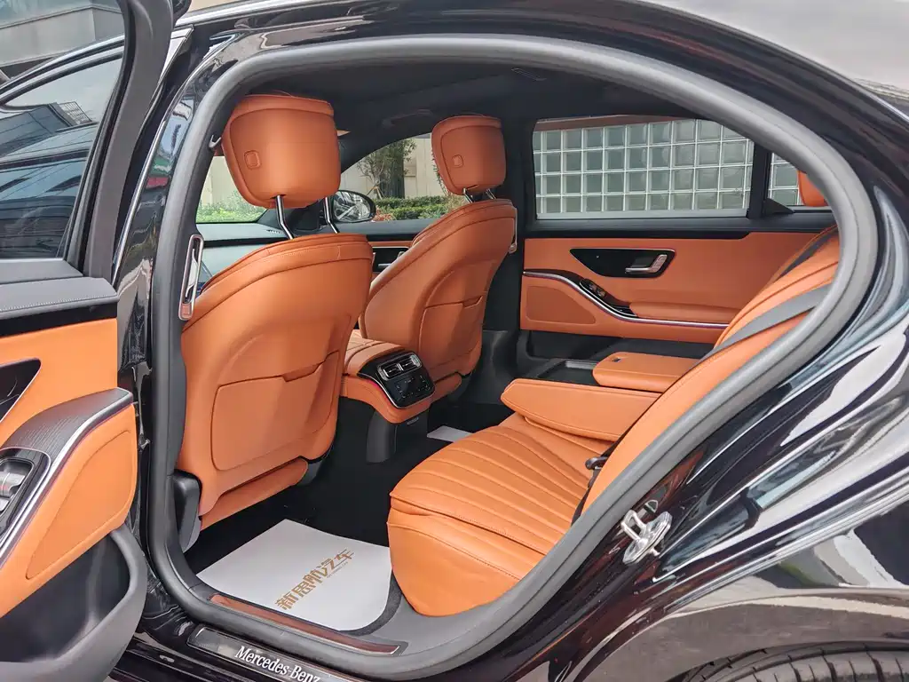 Mercedes-Benz S-Class 2025 — фото 11