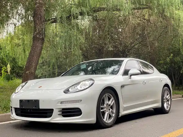 Porsche Panamera 2014